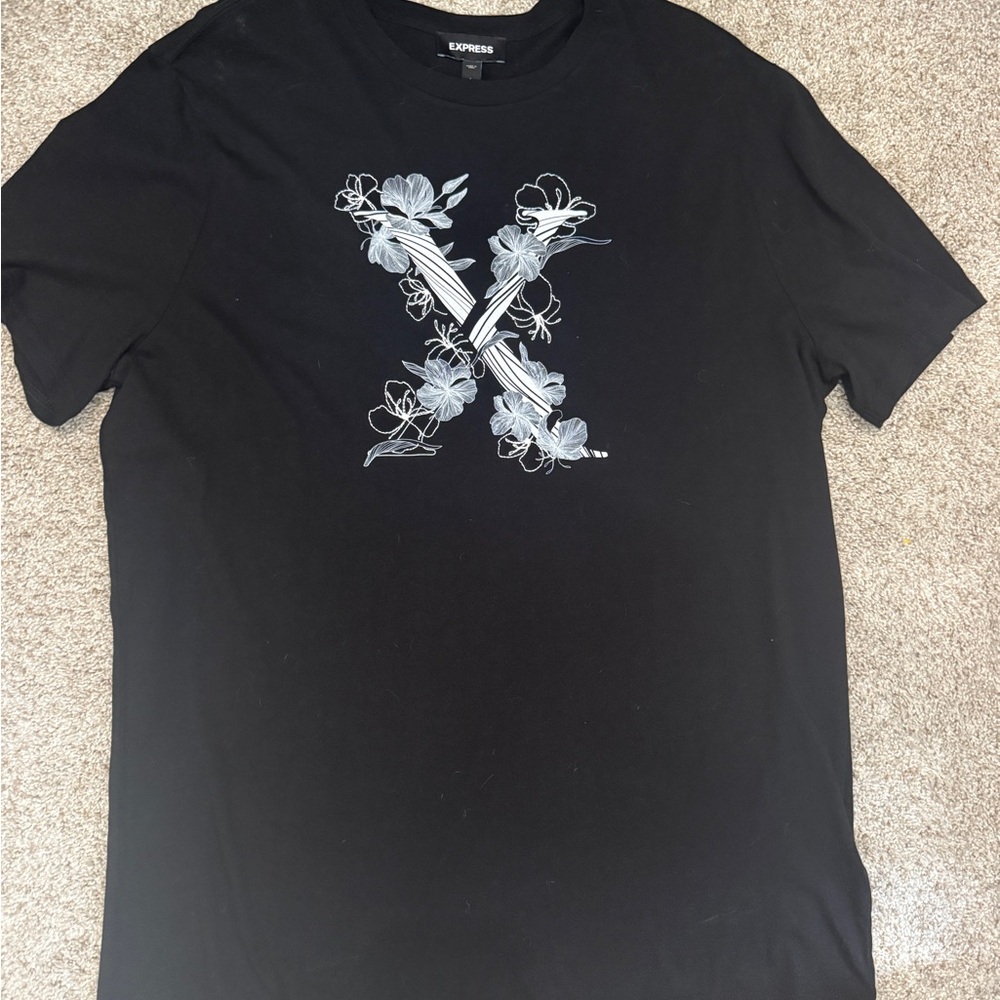 Express Men’s Black Floral Embroidered Graphic Tee Size L Tall NWT